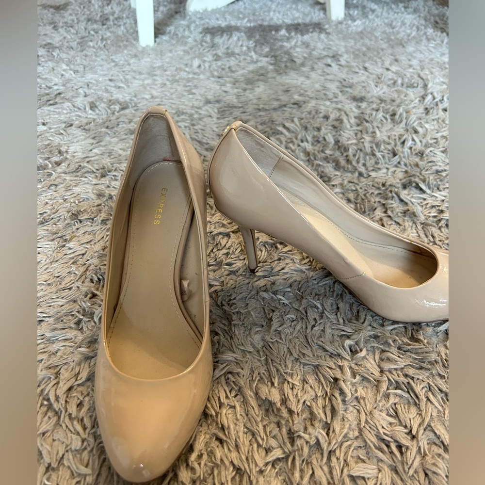 Express heels